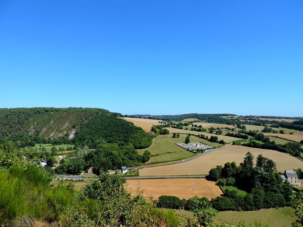 Gite Dans Les Alpes Mancelles Gesnes-le-Gandelin Exterior foto